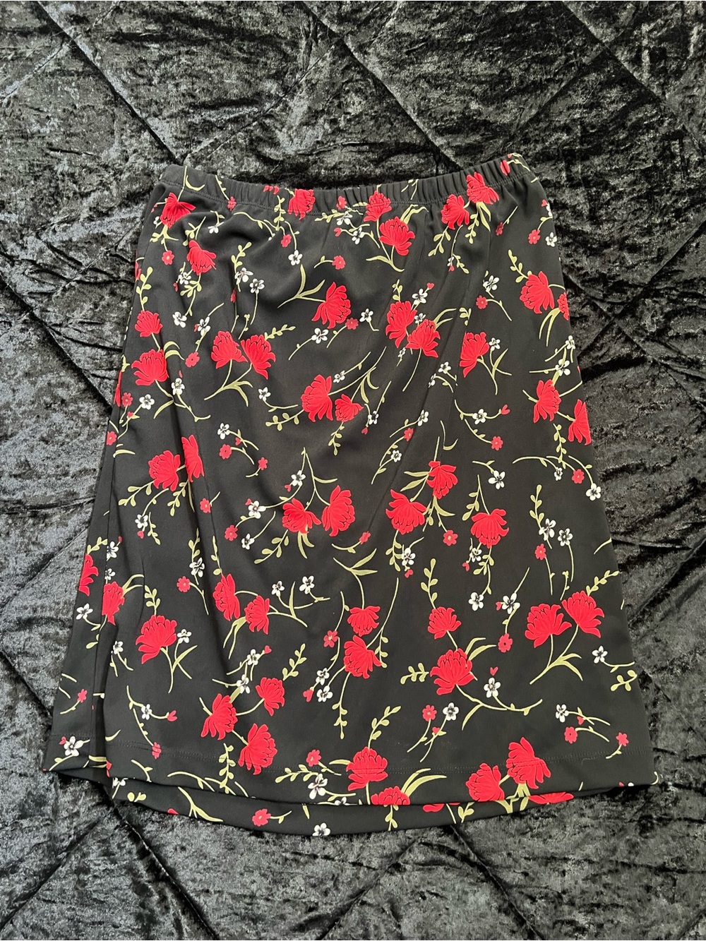 Casual Corner Black Midi Skirt with Red Floral Print